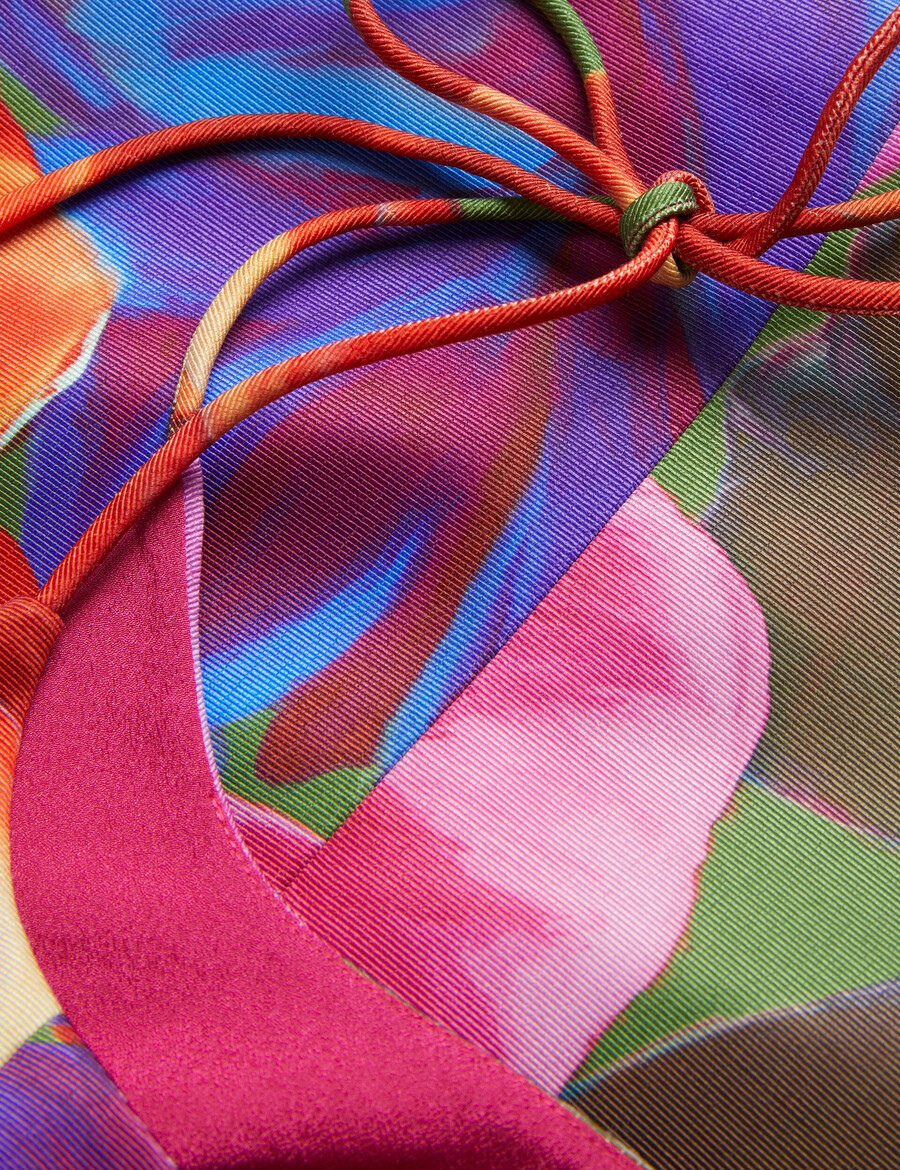 jyneen - mini haljina s printom i uskim steznikom