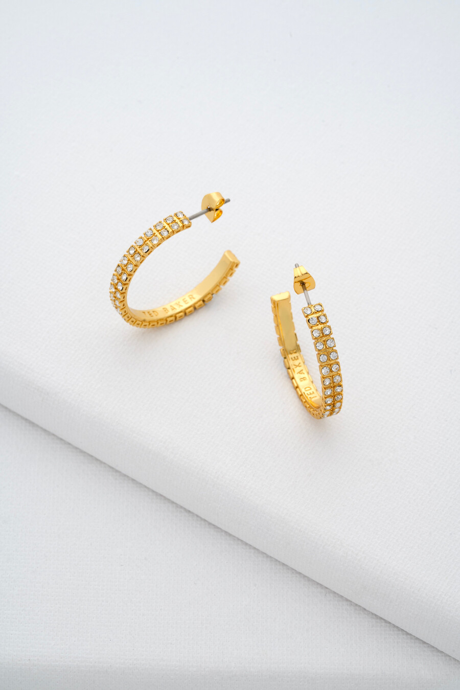 srednje velike naušnice s dvostrukim kristalima