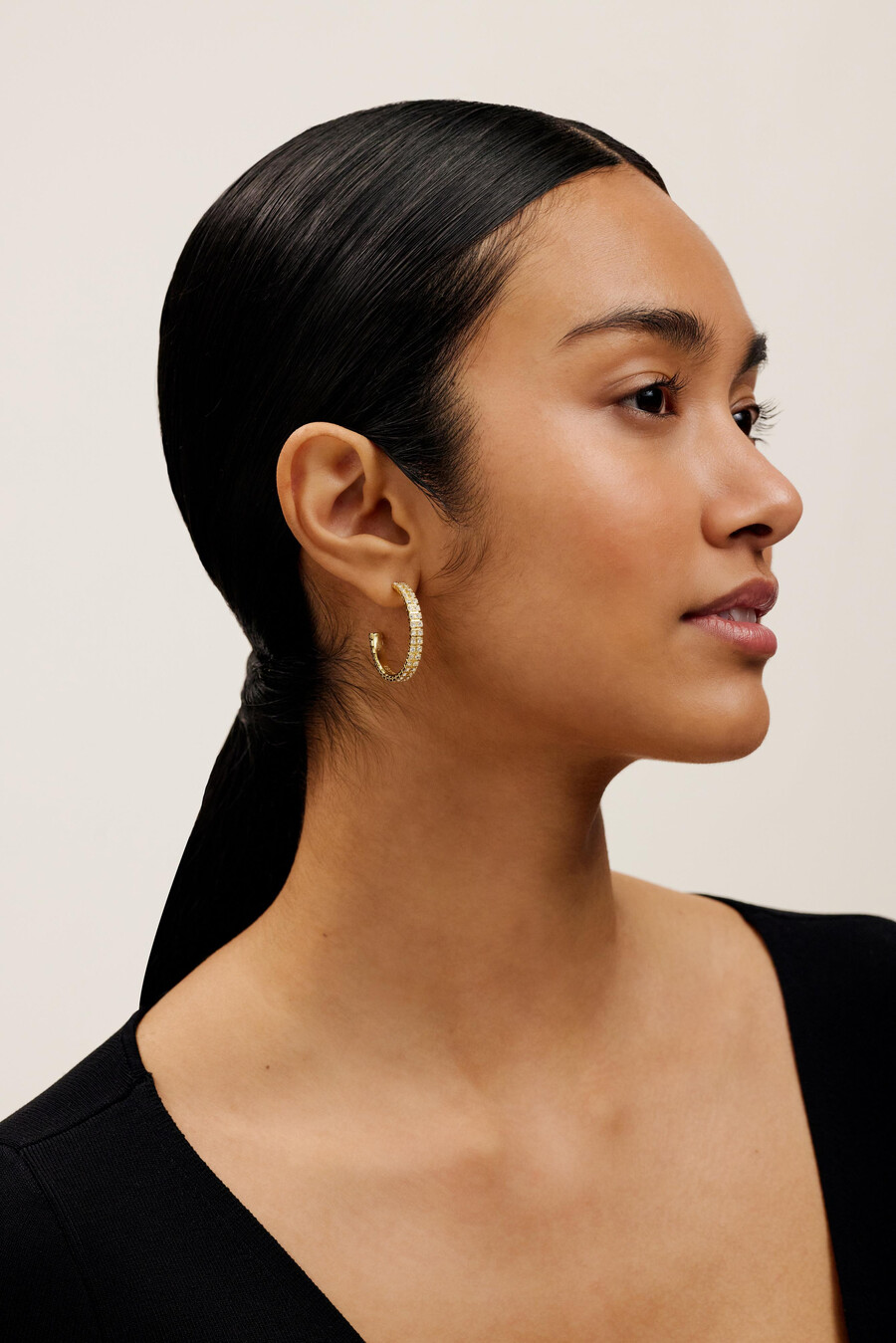 srednje velike naušnice s dvostrukim kristalima