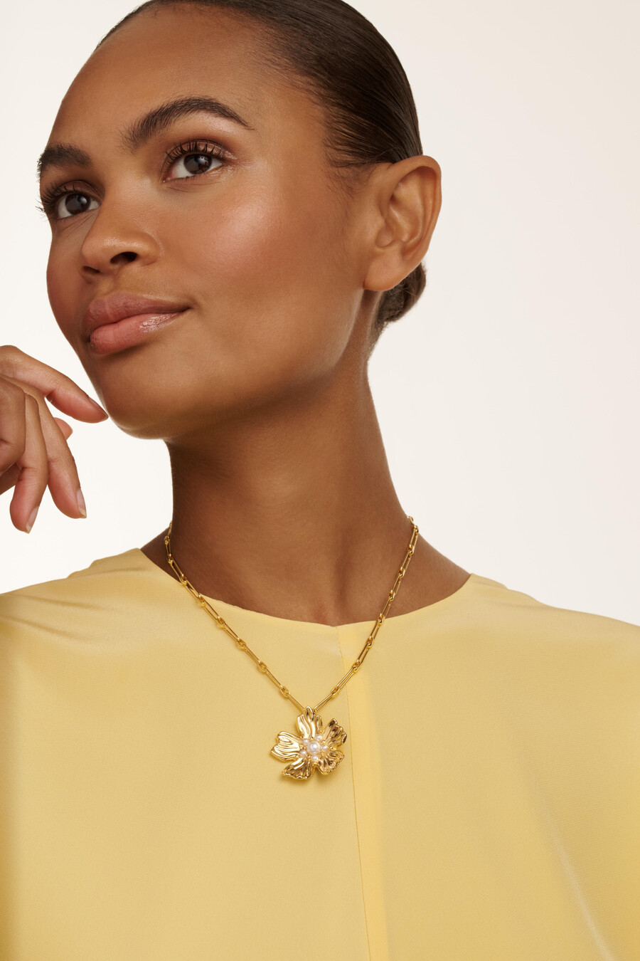 pettaa - ogrlica s motivom cvijeta