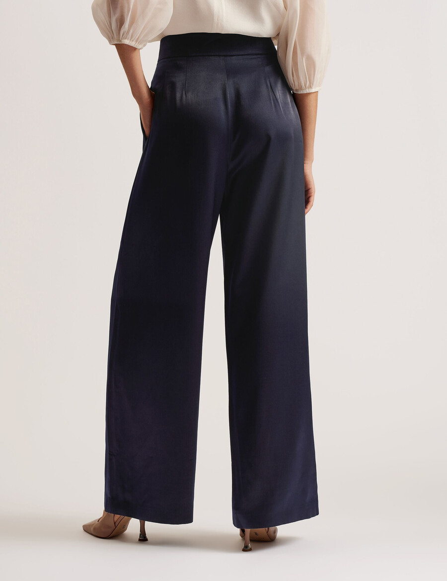 teerut - Široke hlače od satenskog kroja do koljena